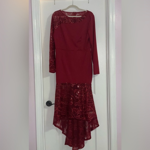 Faithful Ministries, Co. & Works NWT Unique red gown, sheer sleeve & bottom - Picture 5 of 6